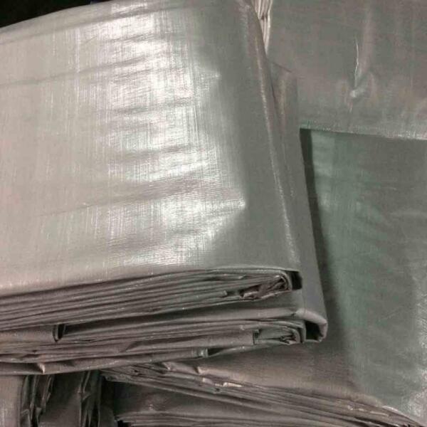 lona-toldo-con-ojales-impermeable-verde-2