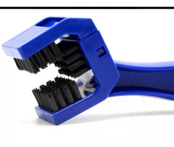 Cepillo de Limpieza para Cadenas de Moto y Bicicleta